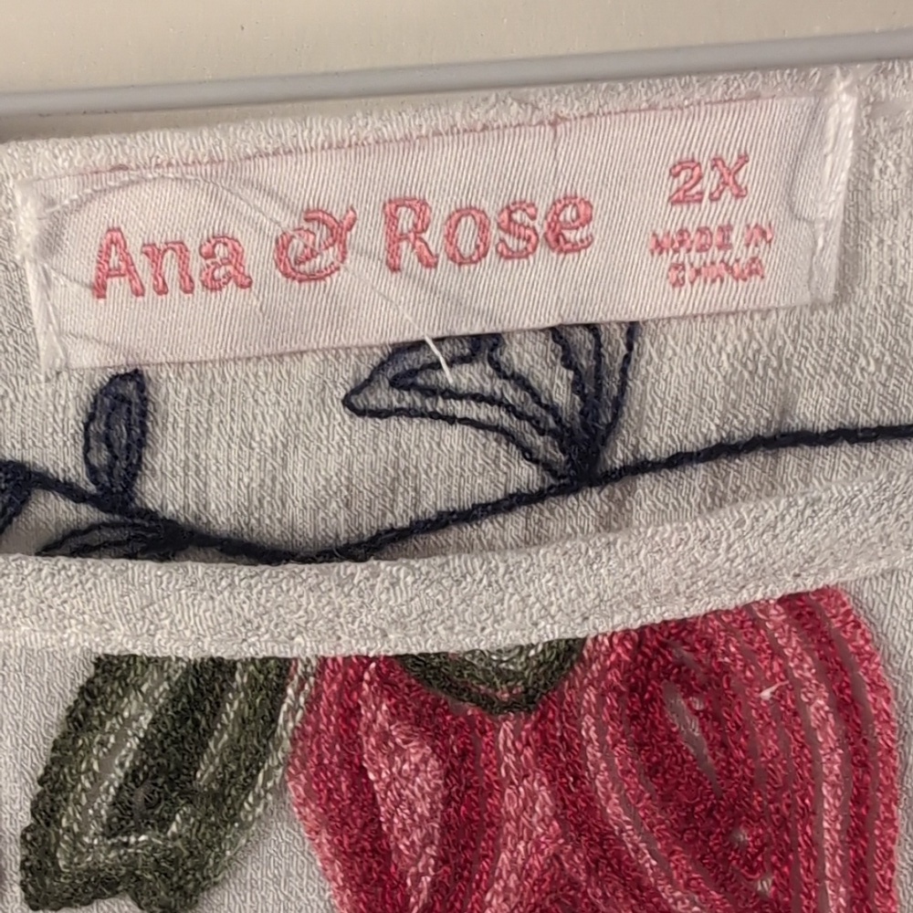 Ana Rosa| Boho Floral Embroidered Blouse White - Size 2XL - Picture 2 of 10